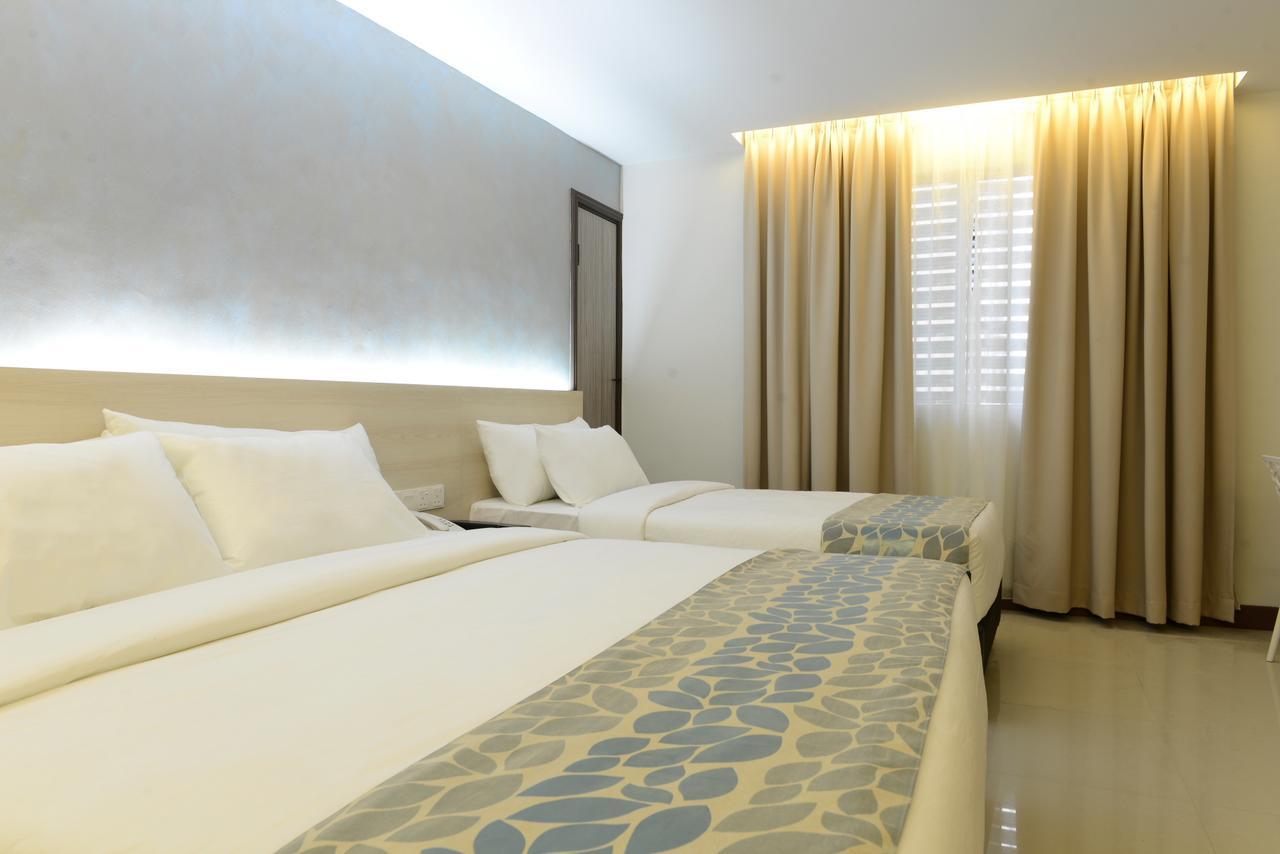 Samudra Hotel Кучінг Екстер'єр фото
