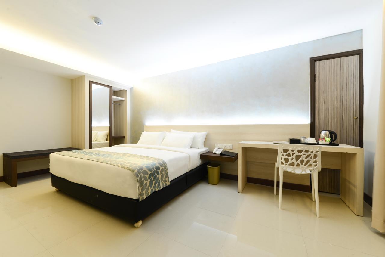 Samudra Hotel Кучінг Екстер'єр фото