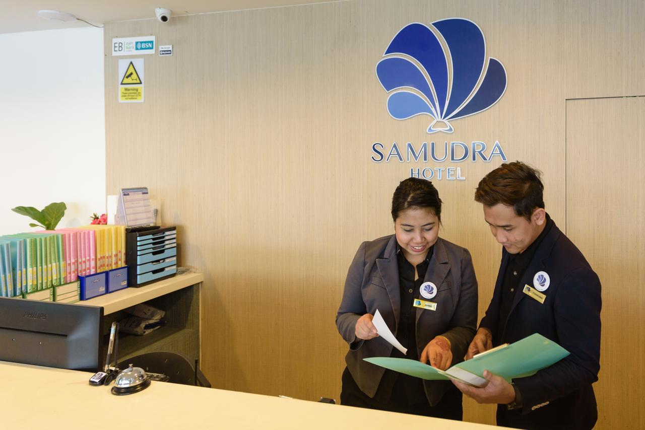 Samudra Hotel Кучінг Екстер'єр фото