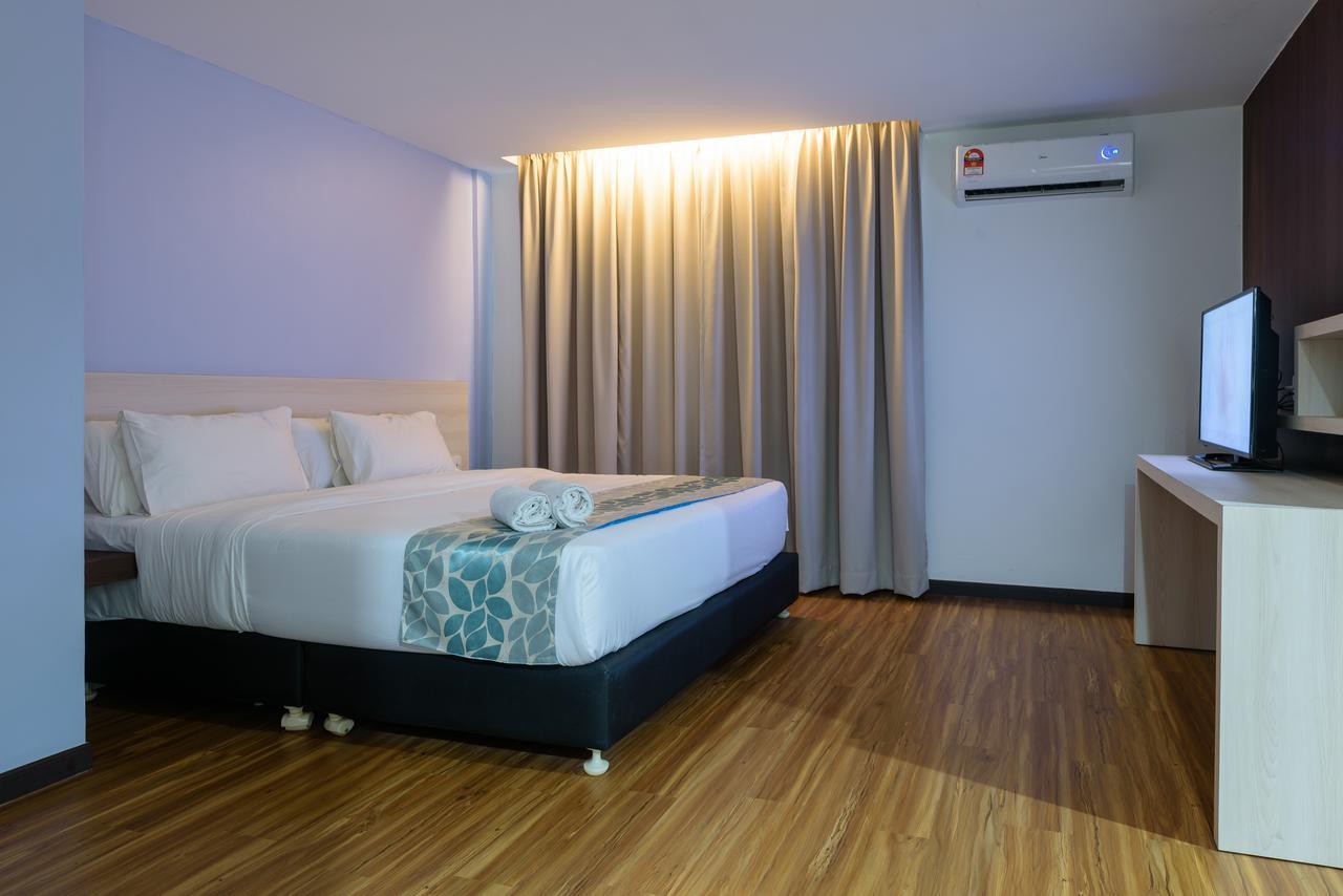 Samudra Hotel Кучінг Екстер'єр фото